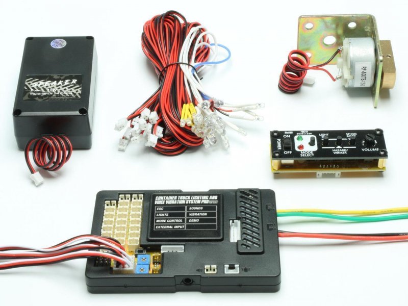 Multifunktionseinheit für LKW Truck MFE-02 (US) 60A ESC + SBUS