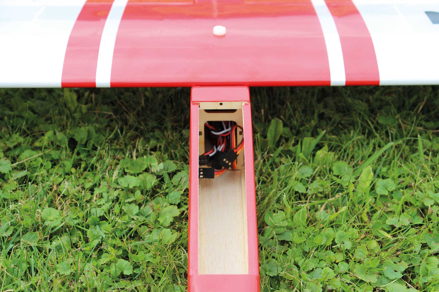 Robbe Modellsport MILAN Laser Cut Holzbausatz "Made in Germany" Hochleistungs-Elektrosegler