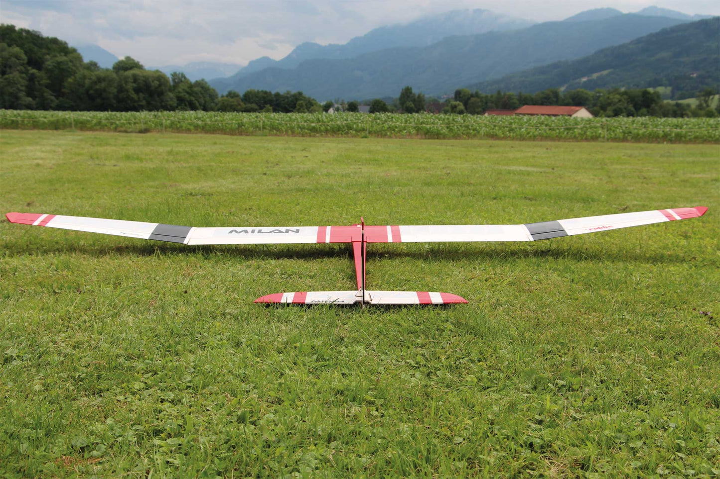 Robbe Modellsport MILAN Laser Cut Holzbausatz "Made in Germany" Hochleistungs-Elektrosegler