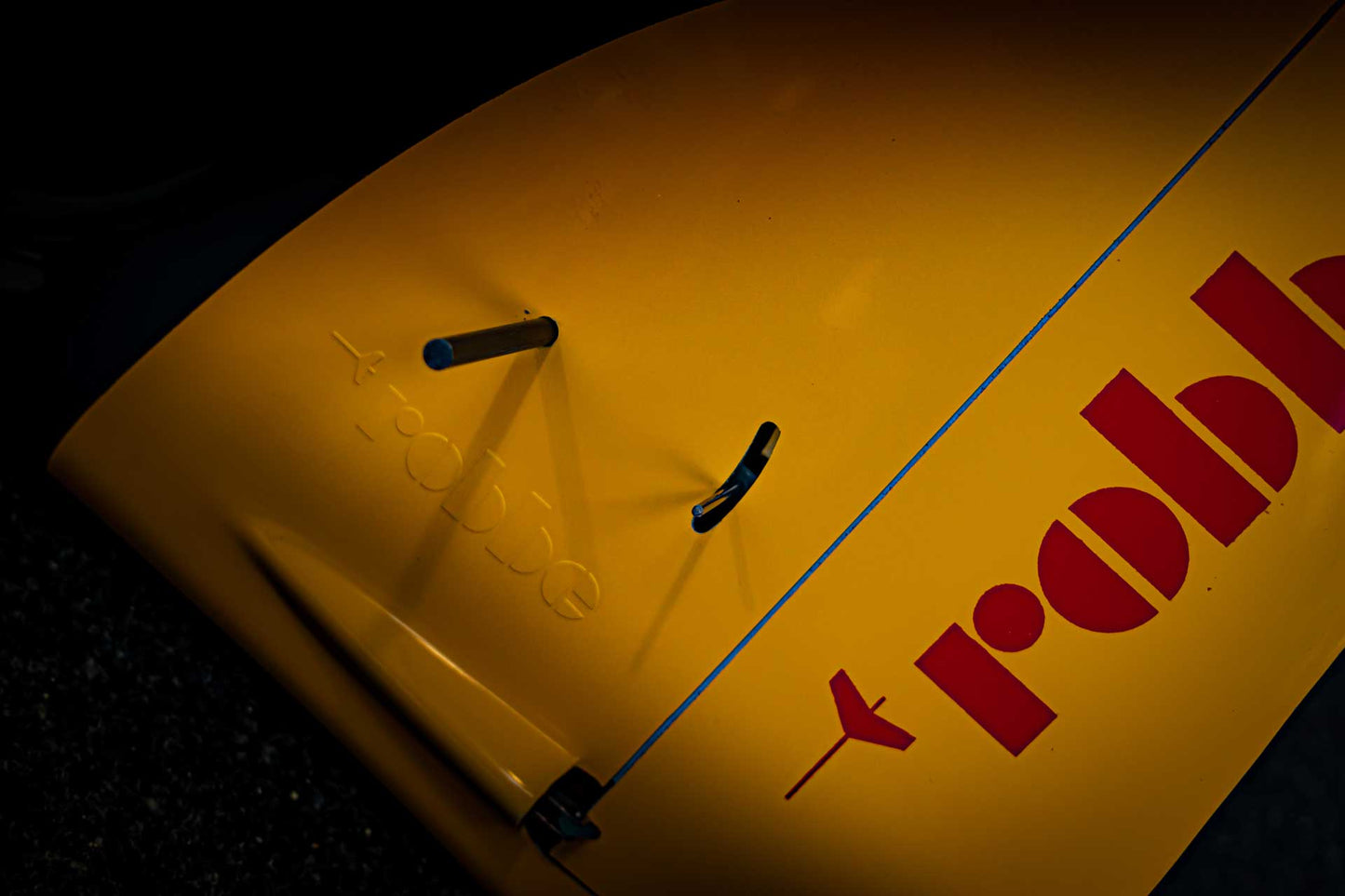 Robbe Modellsport SCIROCCO L 4,0M ARF (Gelb) Voll-GfK HOCHLEISTUNGSSEGLER MIT 4-KLAPPENFLÜGEL