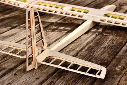 Robbe Modellsport Slider Q High Performance 4-Klappen Segelflugmodell, Sperrholz/Balsa-Holzbausatz  "Made in Austria"