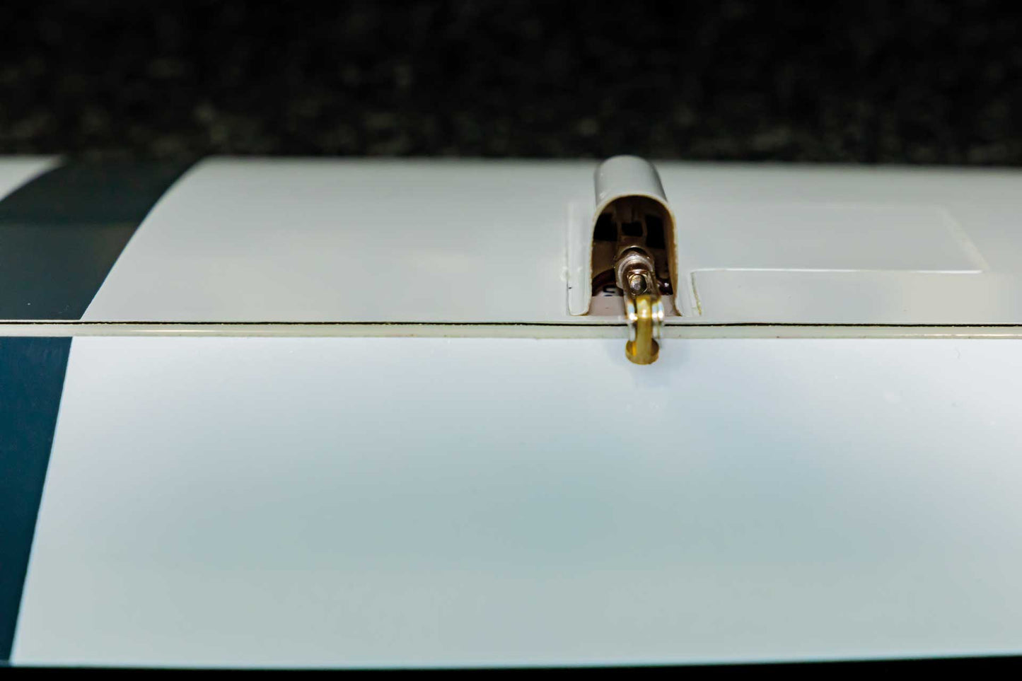 Robbe Modellsport EVOA 3.0 ARF VOLL-GFK "Segler" HOCHLEISTUNGSSEGLER MIT 4-KLAPPENFLÜGEL