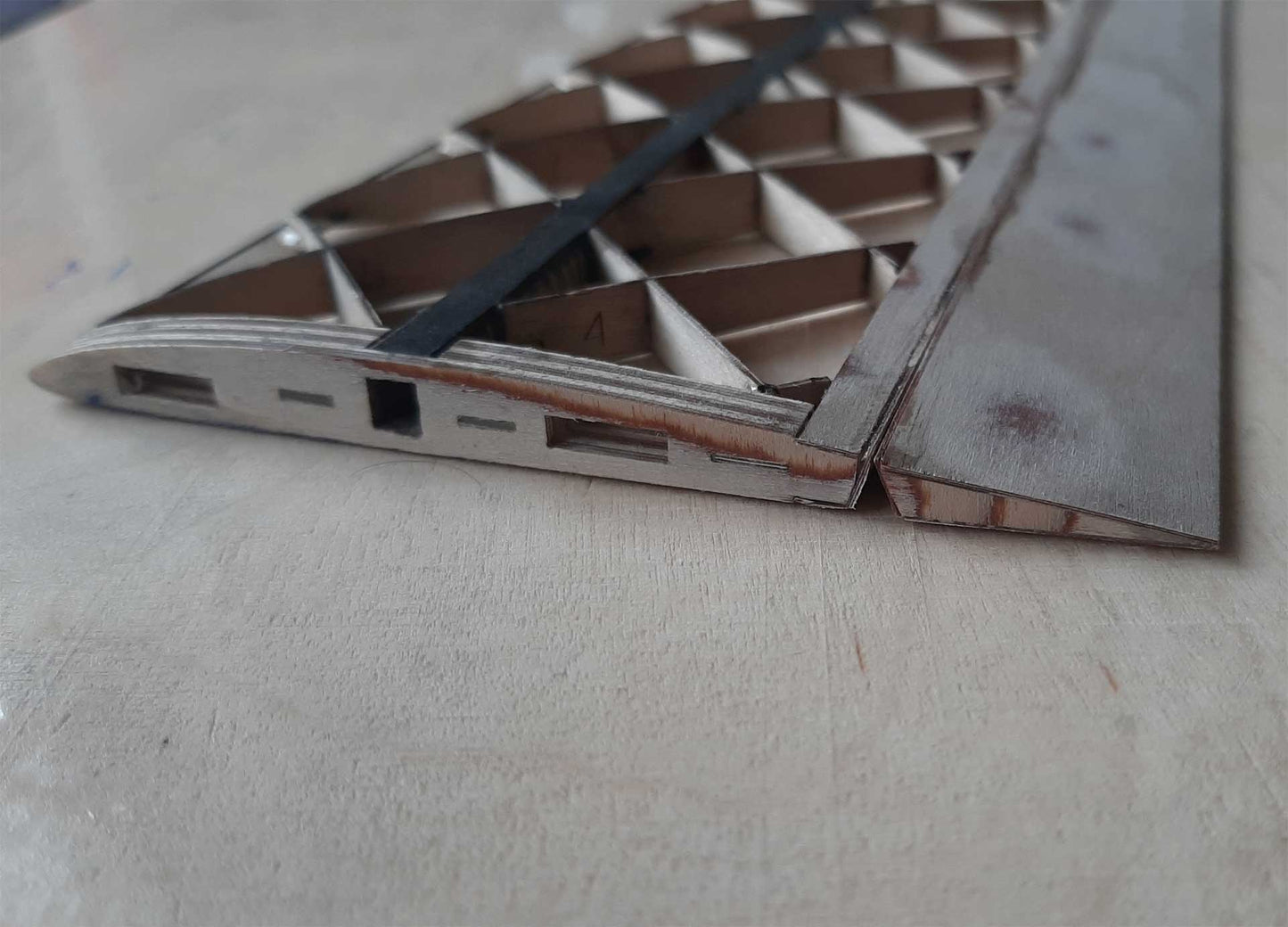 Robbe Modellsport Boo Slope Glider Holzbausatz in innovativer Sperrholzbauweise