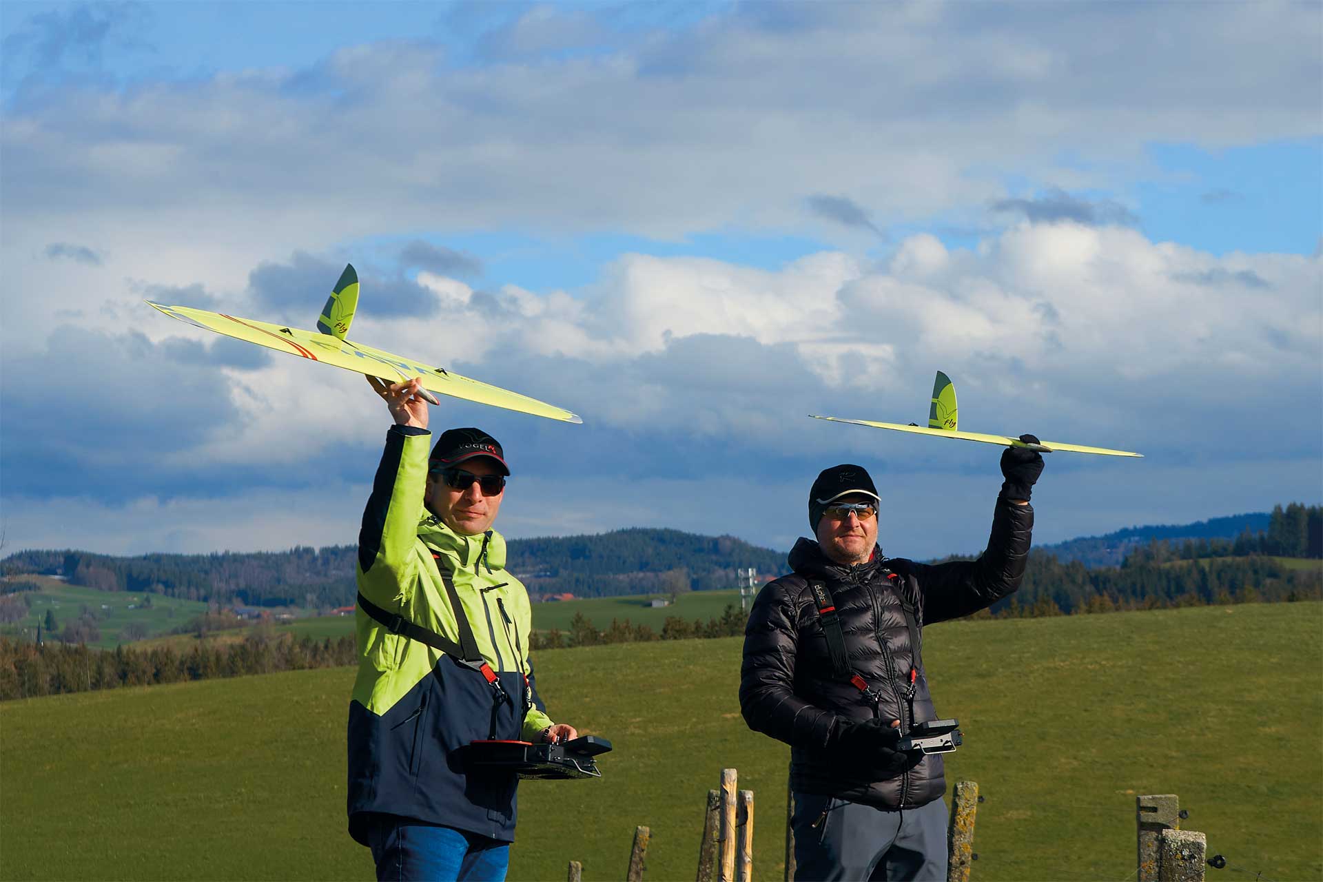 Robbe Modellsport VAYU Nurflügel Modell Holzbausatz in innovativer Sperrholzbauweise Version 2024