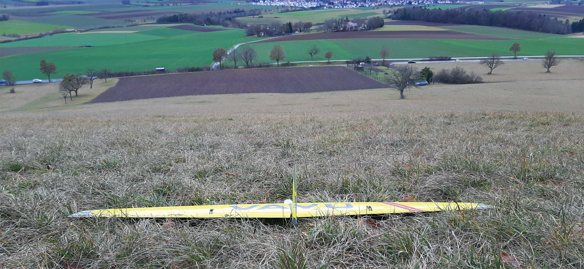 Robbe Modellsport VAYU Nurflügel Modell Holzbausatz in innovativer Sperrholzbauweise Version 2024