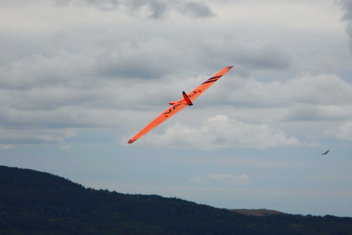 Robbe Modellsport VAYU Nurflügel Modell Holzbausatz in innovativer Sperrholzbauweise Version 2024