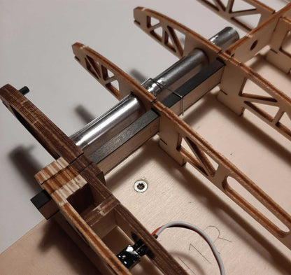 Robbe Modellsport VAYU Nurflügel Modell Holzbausatz in innovativer Sperrholzbauweise Version 2024