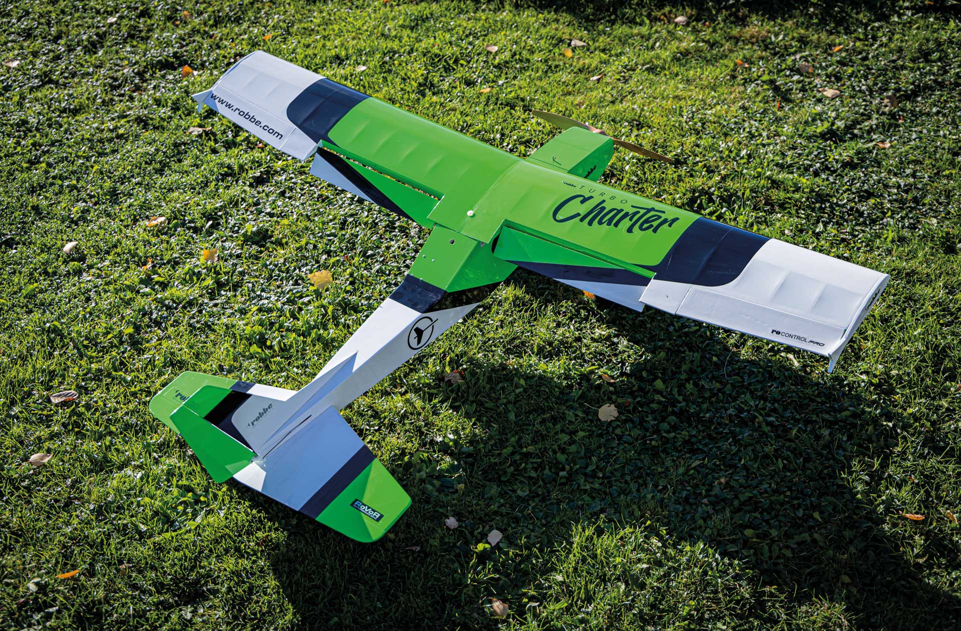 Robbe Modellsport Turbo Charter Holzbausatz (auch "CLASSIC" Version)