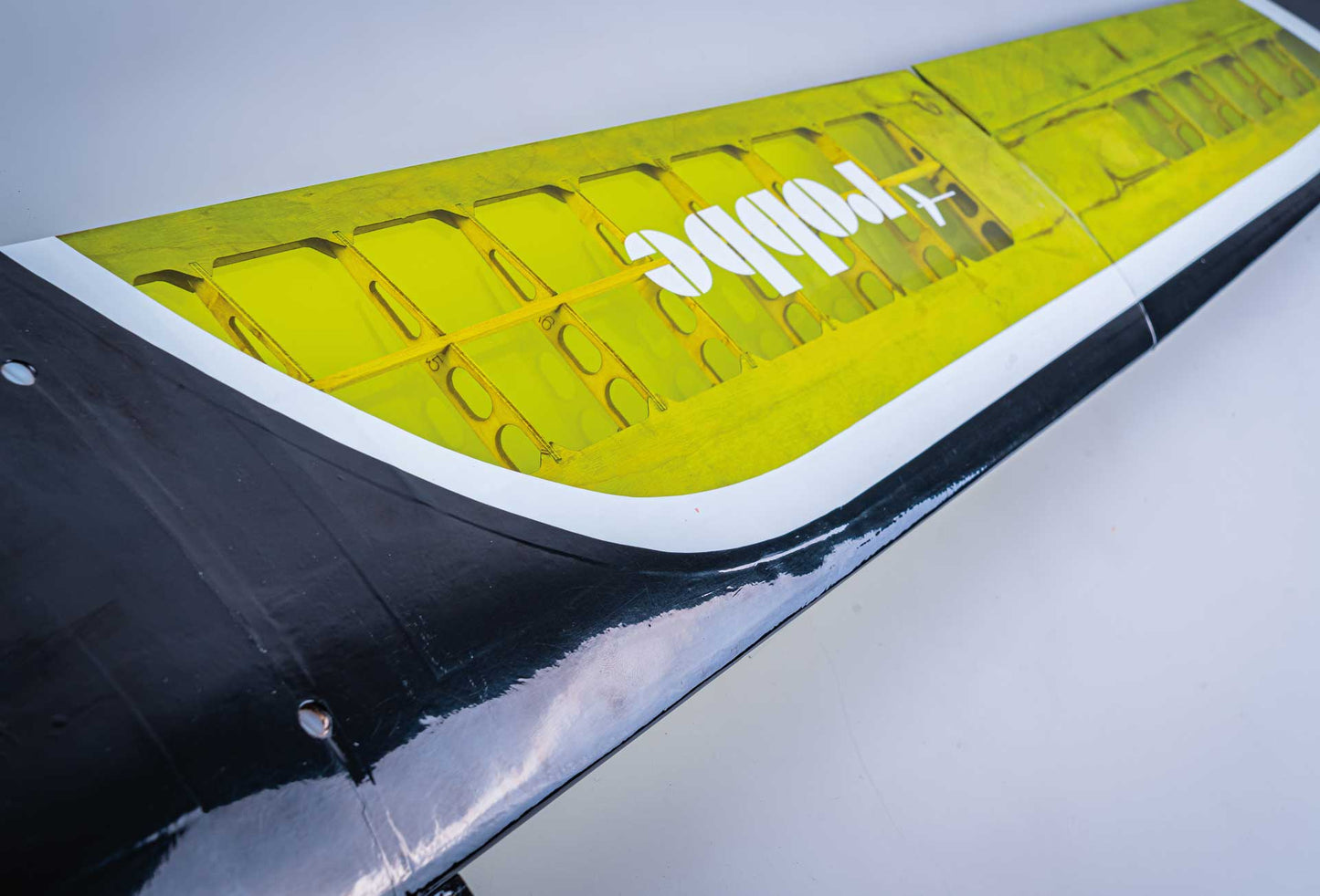 Robbe Modellsport Primo "S" ARF in moderner Sperrholz - Bauweise