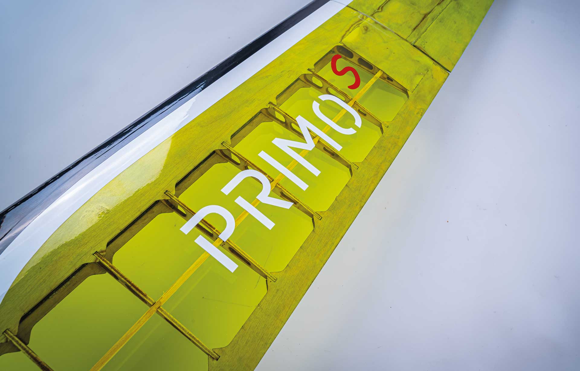 Robbe Modellsport Primo "S" ARF in moderner Sperrholz - Bauweise