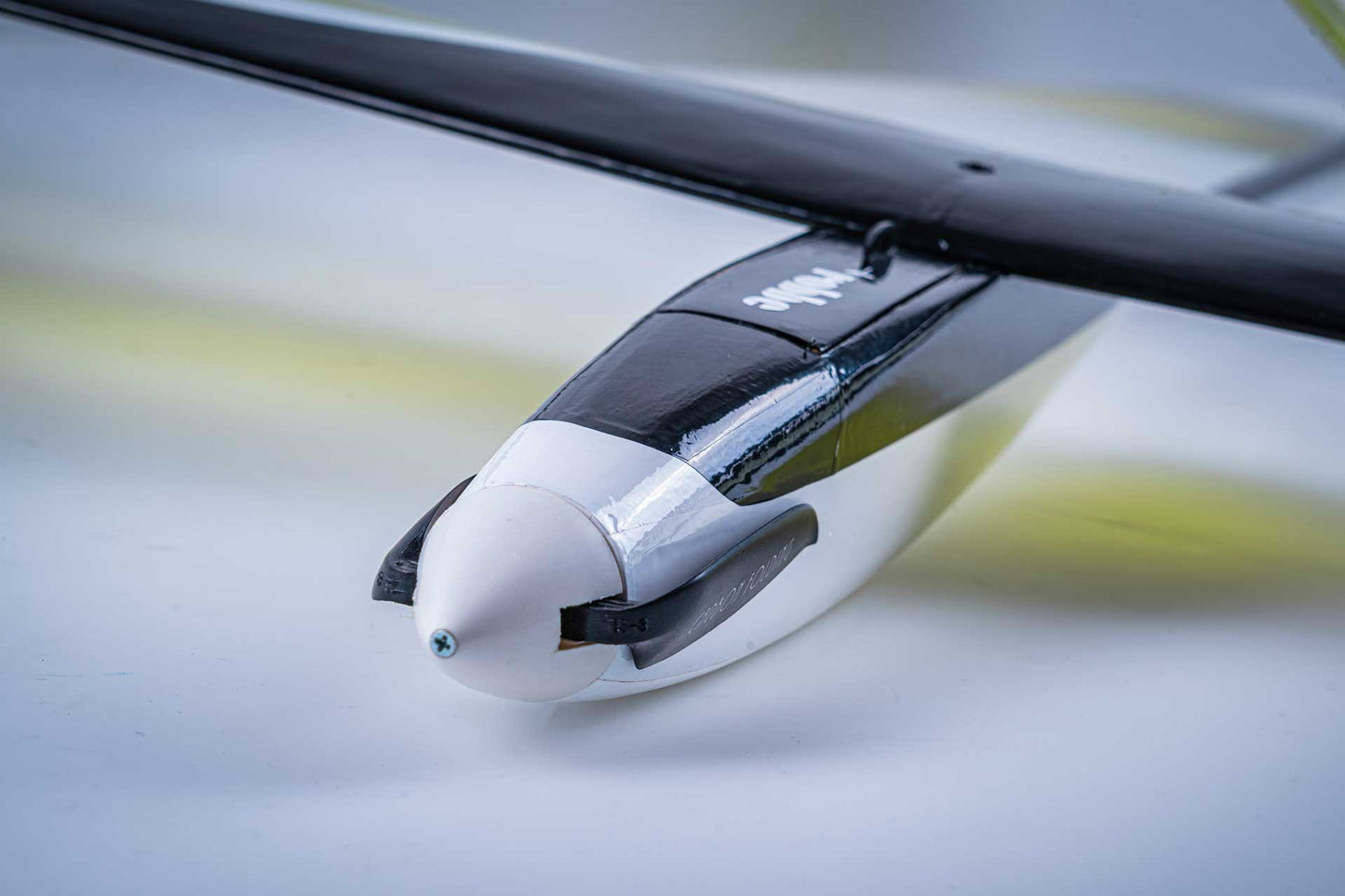 Robbe Modellsport Primo "S" ARF in moderner Sperrholz - Bauweise