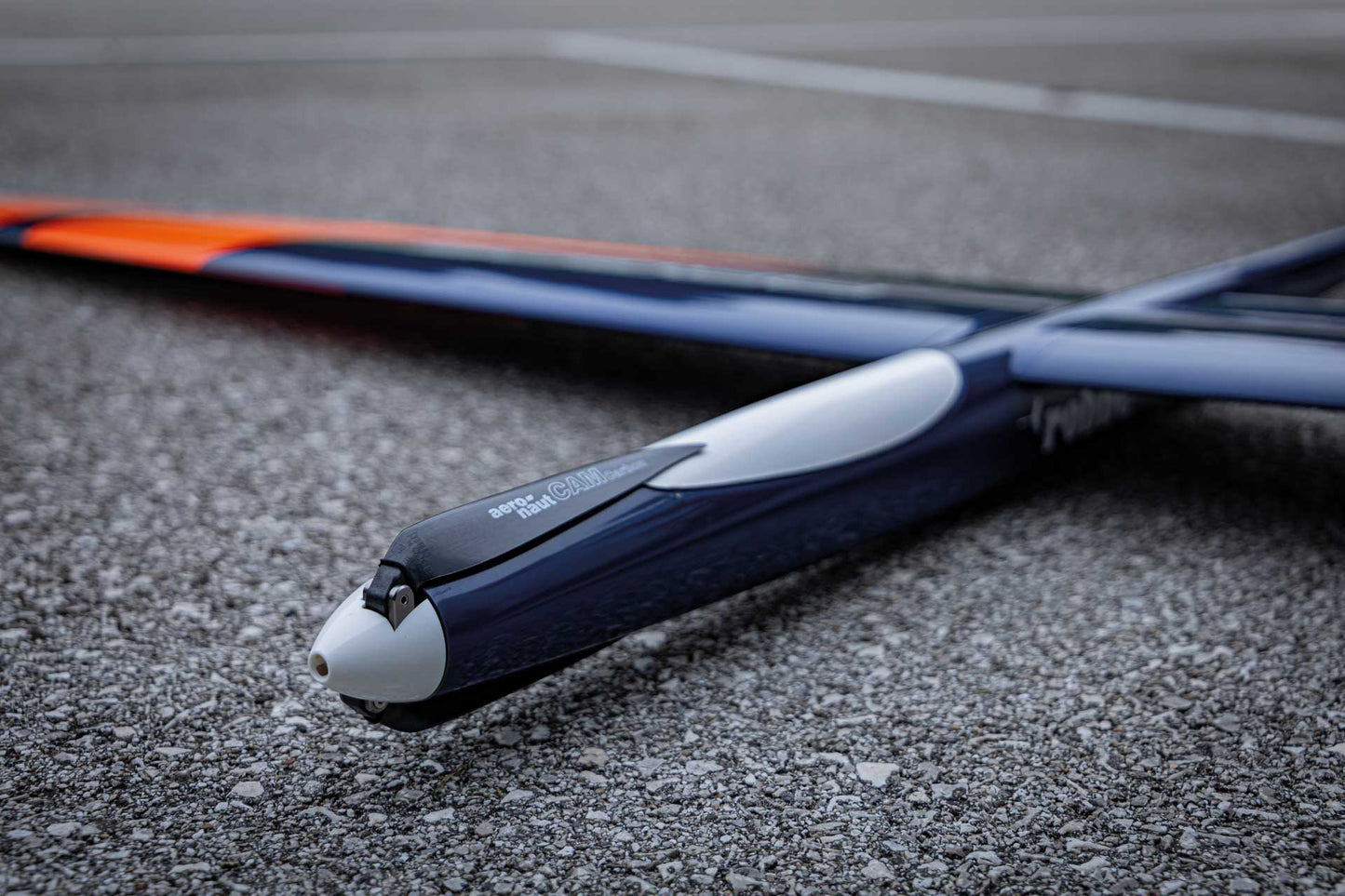 Robbe Modellsport ARGOS ARF Voll-CFK 2,75m Elektro Segler Voll-Carbon, Weiss/Blau/Neon Orange