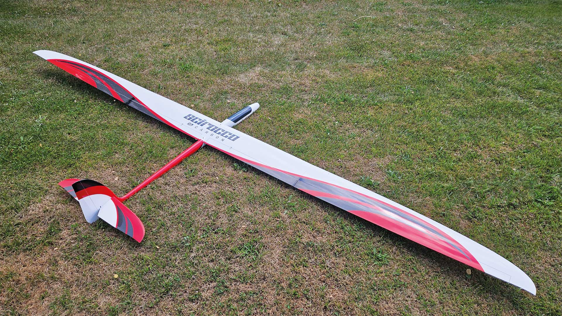 Robbe Modellsport Scirocco XL 4,5m ARF (Weiss) Voll-Carbon Hochleistungssegler mit 4-Klappenflügel