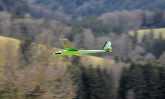 Robbe Modellsport COBRA 3-Achsversion Holzausatz mit Wölbklappen "Made in Austria" Retro-Line