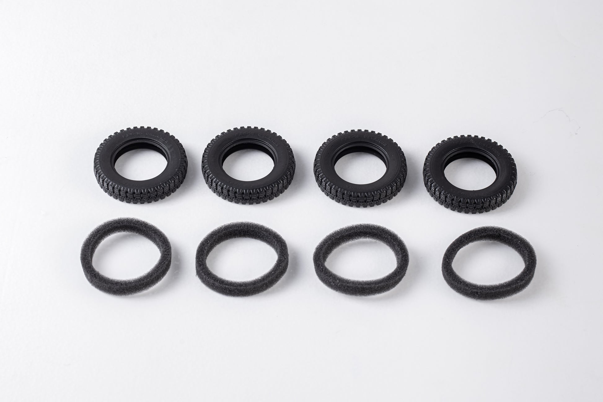 1/12 Type 82 Kubelwagen & 82e Beetle - tire with foam